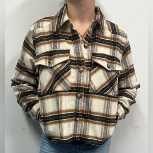 Plaid flannel cream, black, and brown jacket